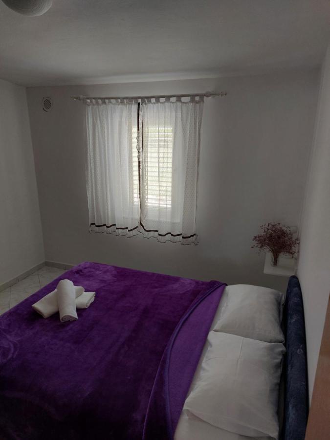 Apartments Markulincic Novalja Bagian luar foto
