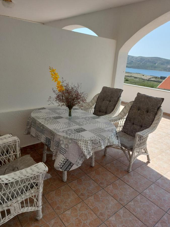 Apartments Markulincic Novalja Bagian luar foto