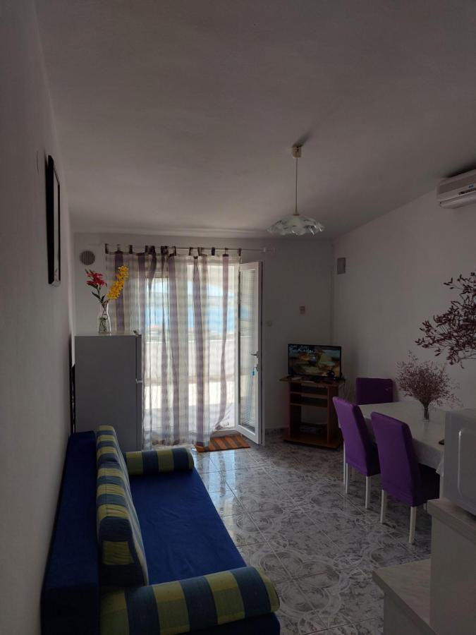 Apartments Markulincic Novalja Bagian luar foto