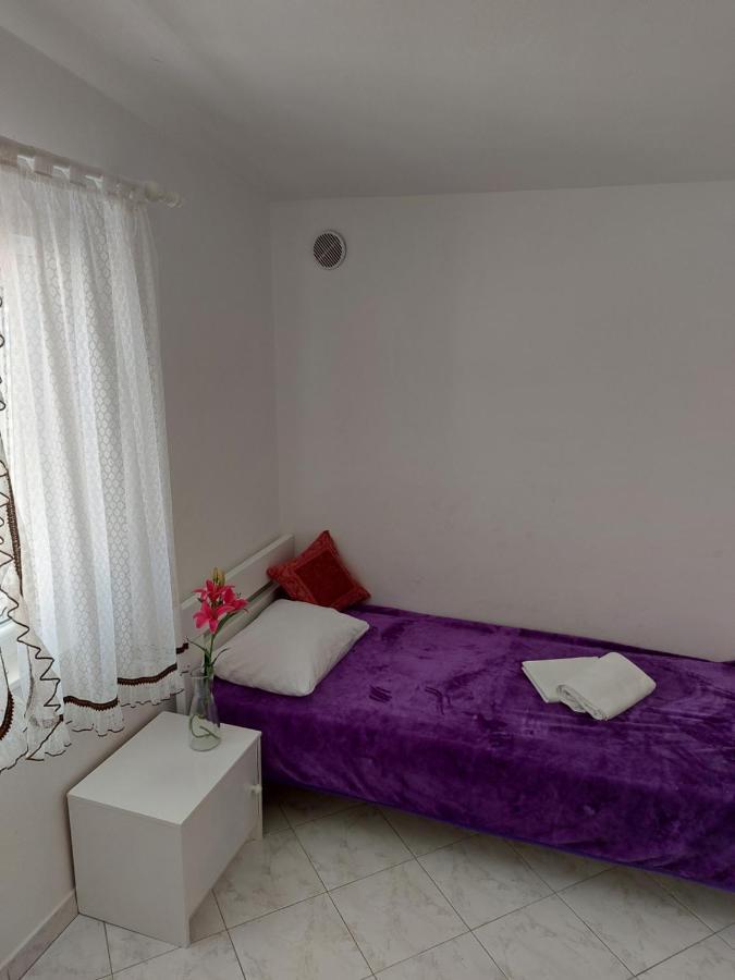 Apartments Markulincic Novalja Bagian luar foto