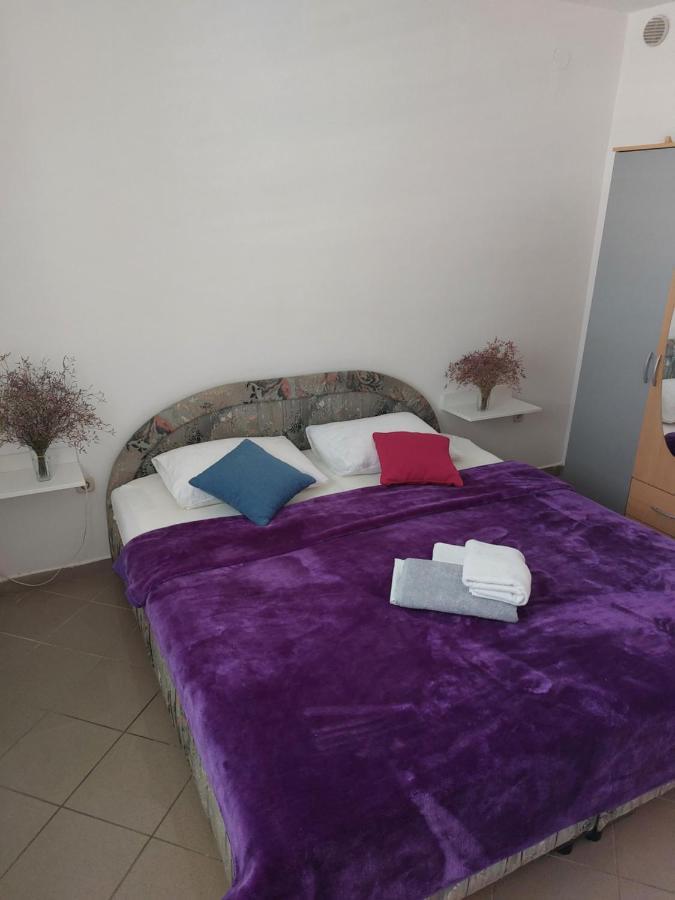 Apartments Markulincic Novalja Bagian luar foto