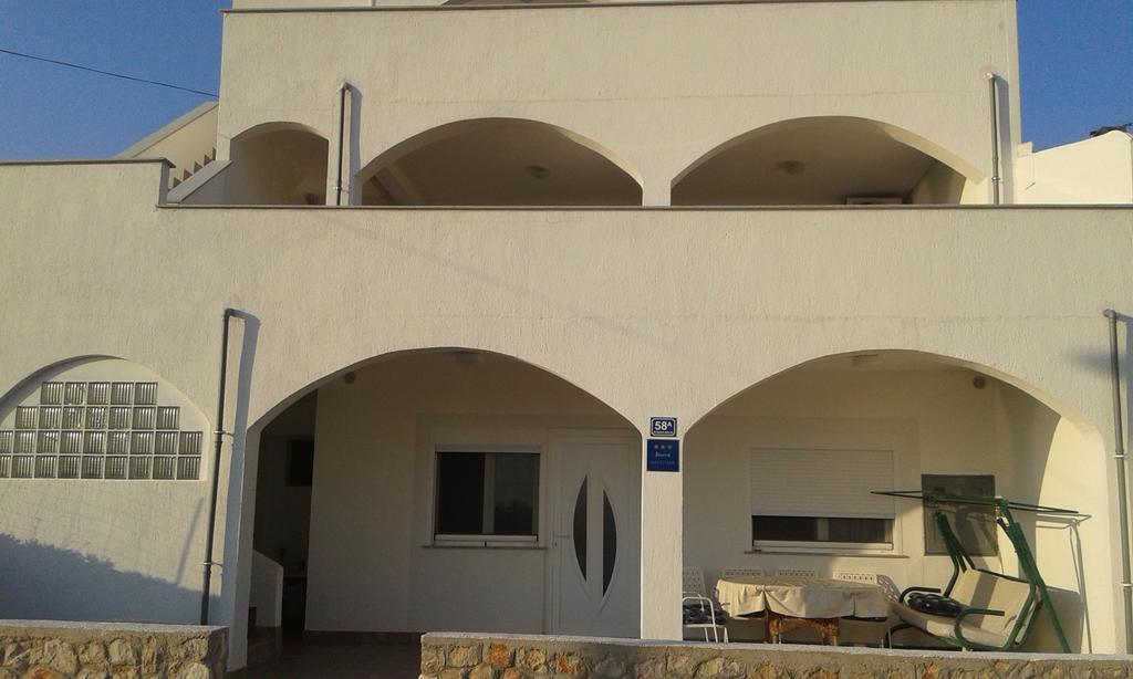 Apartments Markulincic Novalja Bagian luar foto