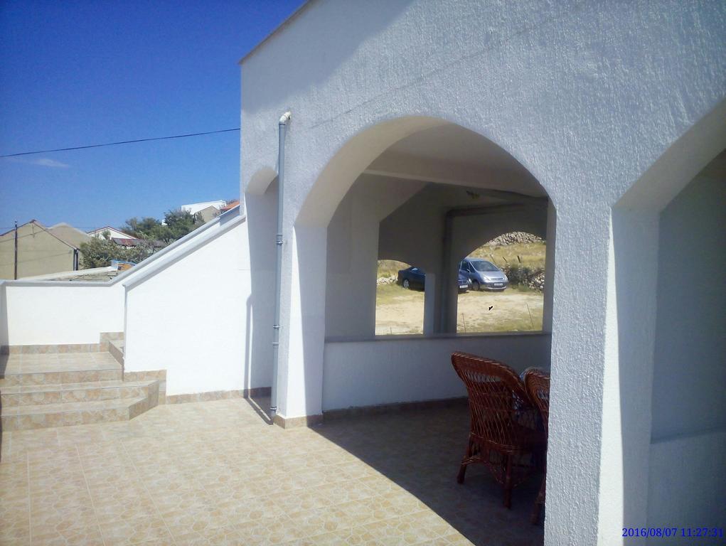 Apartments Markulincic Novalja Bagian luar foto